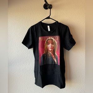 Villanelle t-shirt. Unisex size small.